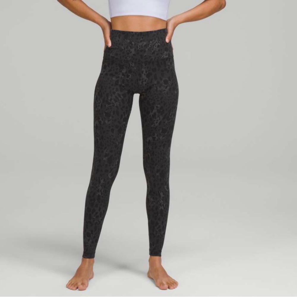Lululemon Align High-Rise Pant 28"
Cheetah Camo Deep Coal Multi